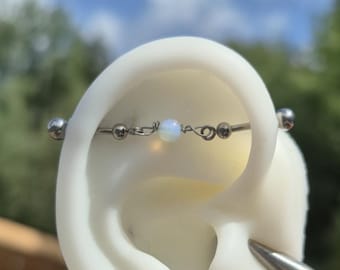 Opalit Industrial Skivstångspiercing med Kedja