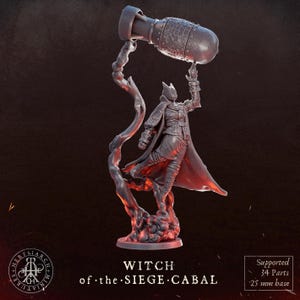 Op de afbeelding: Gedetailleerde miniatuurfiguur van een heks van de Siege Cabal, die een grote bom vasthoudt. De figuur is donkergrijs met ingewikkelde details, staand op een voet met rookeffecten. De tekst "Witch of the Siege Cabal" is zichtbaar.