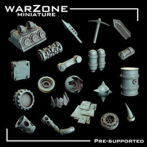 Può includere: Una collezione di componenti di gioco in miniatura grigi che include un blocco motore rettangolare, un barile, vari tubi meccanici, armi chiodate e piastre industriali. Il testo WARZONE MINIATURE e PRE-SUPPORTED è visibile.