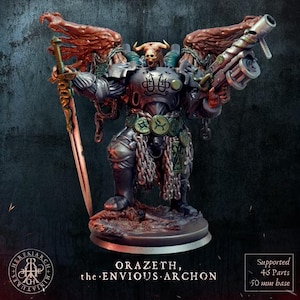 Puede incluir: Una figura en miniatura titulada Orazeth, the Envious Archon, con cabeza de calavera con cuernos, alas carnosas y armadura oscura. La figura sostiene una espada larga y un arma de fuego grande, adornada con cadenas y emblemas circulares, sobre una base de 50 mm.