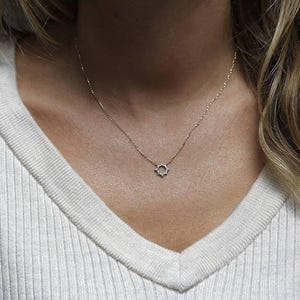 Moissanit Diamant Kreis Anhänger Kette: 14K Gold Karma Brautschmuck