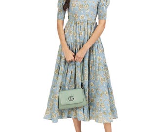Himmelblaues Blumen Midi Kleid, Baumwoll Cambric Fit und Flare, Lässiger Boho Stil