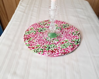 Table Topper - quilted - reversible - multicolor