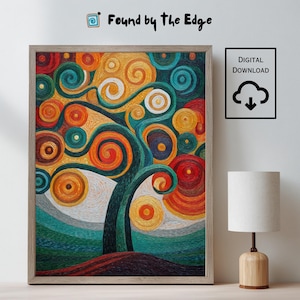 Può includere: Una stampa artistica incorniciata con un albero astratto con rami a spirale e motivi circolari nei toni del rosso, arancione, giallo, verde e blu. L'opera è etichettata come "Download digitale". La cornice è di colore marrone chiaro.