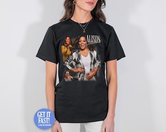 Camiseta homenaje a Alison Hammond, presentadora de un programa matutino británico de televisión.