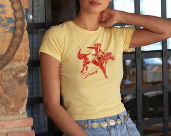 Camiseta Howdy Baby con estampado de vaquero, caballo, estilo western sureño, estética natural, estilo Y2K, años 90.