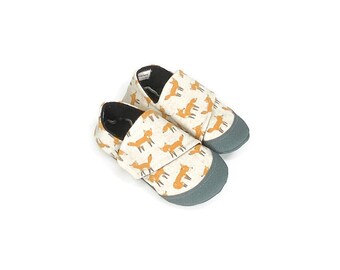 Fox Baby Shoes, Baby Moccs, Crib Shoes, Soft Sole Baby Shoes, Infant Slippers, Baby Booties, Baby Gift, Fabric Baby Shoes, 6-12M