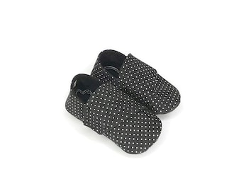 Black & White Baby Shoes, Star Fabric Shoes, Crib Shoes, Infant Slippers, Baby Boy Shoes, Unisex Baby Shoes, 0-6 Month