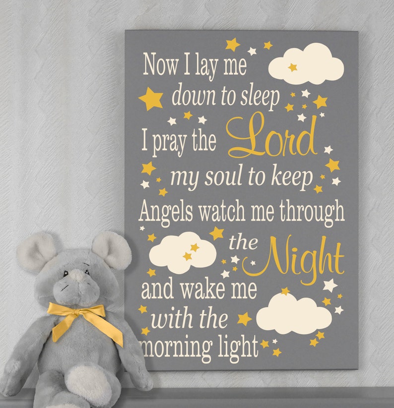 Ahora me acuesto a dormir, signo de oración de madera. Regalo de bautismo ideal para niñas. Yellow / Linen