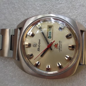 Vintage Ricoh dynamisch breed automatisch horloge: in Japan gemaakt roestvrij staal dag-datum