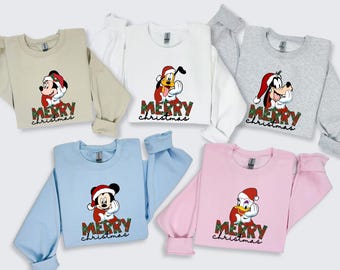 Aangepast Disney-kerstshirt voor de familie, bijpassende kerst-T-shirts, gepersonaliseerd kerstshirt met Disney-personages, Mickey's Very Merry-shirt 2025