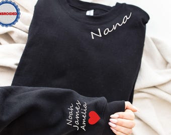 Besticktes Nana-Sweatshirt, personalisiertes Geschenk für Nana, Nana-Sweatshirt mit den Namen der Enkelkinder auf dem Ärmel, neuer Nana-Pullover, Muttertag