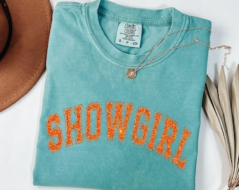 Comfort Colors® Showgirl Shirt für Fan, Orange Showgirl Shirt für Konzert, Showgirl Ära Tshirt Geschenk für Sie, Country-Musik Fan Geschenk