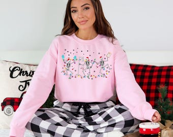 Sudadera navideña de enfermera esqueleto, camiseta navideña de esqueleto bailando, regalo de Navidad para enfermera, camiseta de enfermería, camiseta de enfermera titulada, camiseta de enfermera