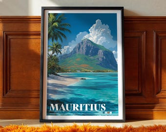 Może przedstawiać: Oprawiony wydruk artystyczny przedstawiający krajobraz Mauritiusa. Obraz przedstawia tropikalną plażę z turkusową wodą, górą, palmami i jasnoniebieskim niebem z białymi chmurami. Słowo "MAURITIUS" jest wydrukowane na dole.