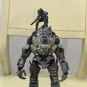 Titanfall game action Figurine