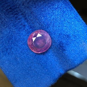 4.20 Carat Kashmir Purple Sapphire: Round Cut Gemstone for Ring/Pendant