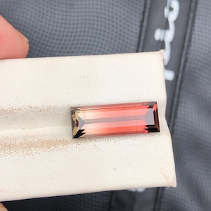 Bicolor Tourmaline Gemstone: 10 Carats, Afghanistan Origin, Pendant Stone