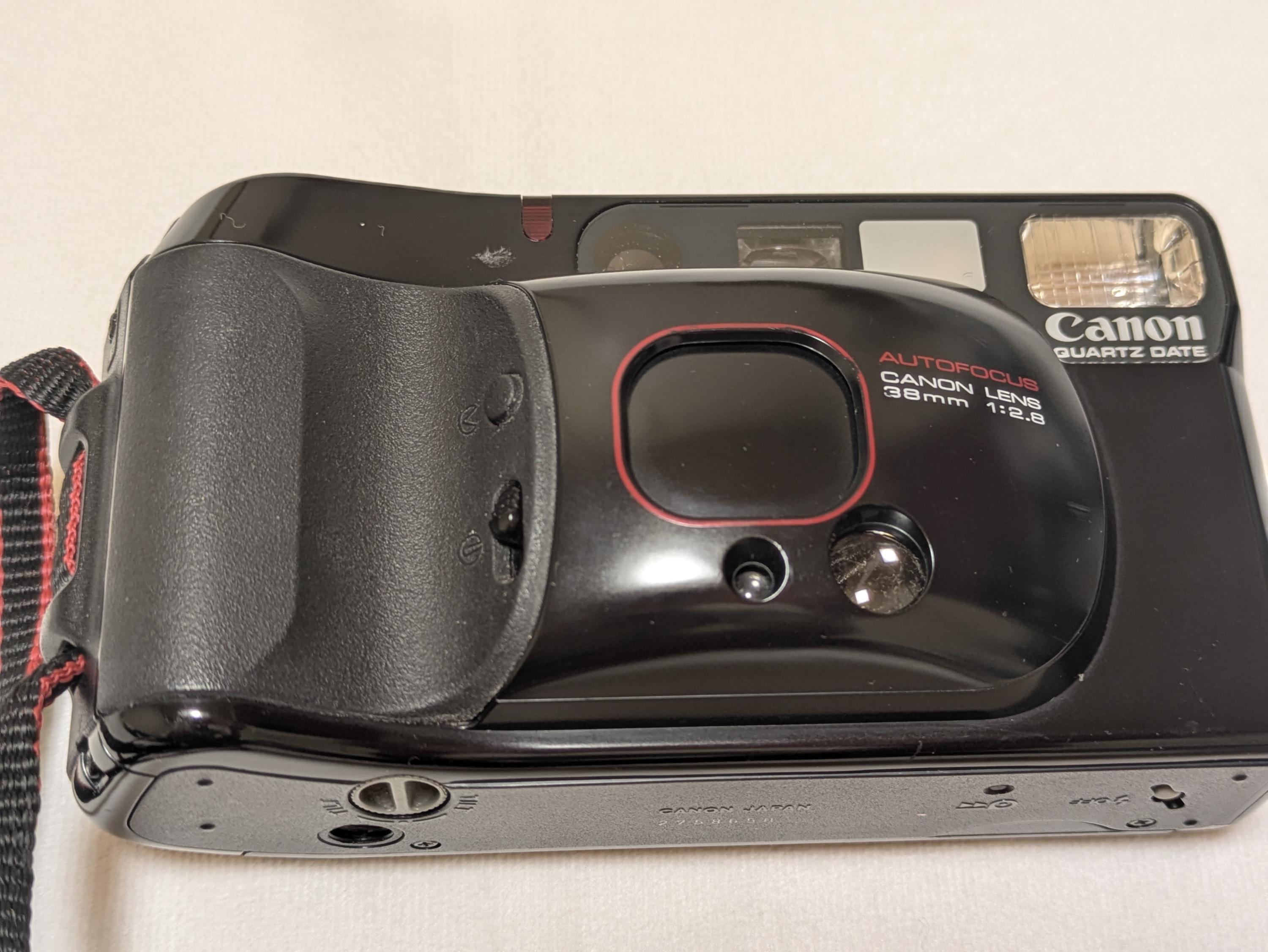 Canon Autoboy 3 Quartz Date 35mm Film Camera Point & Shot Full