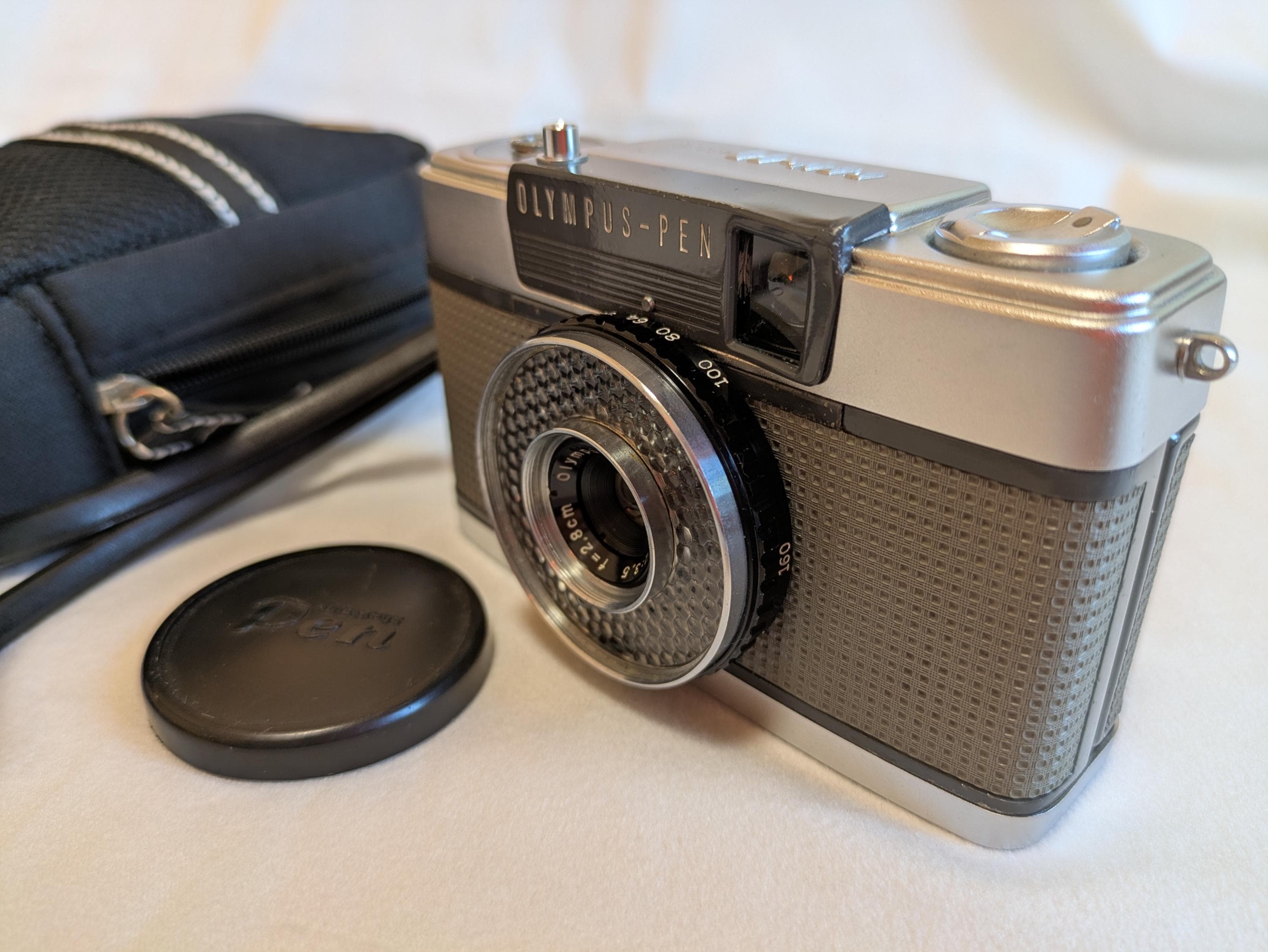 OLYMPUS PEN EE 歴史を感じるカバー付 Olympus Pen Ee - Etsy