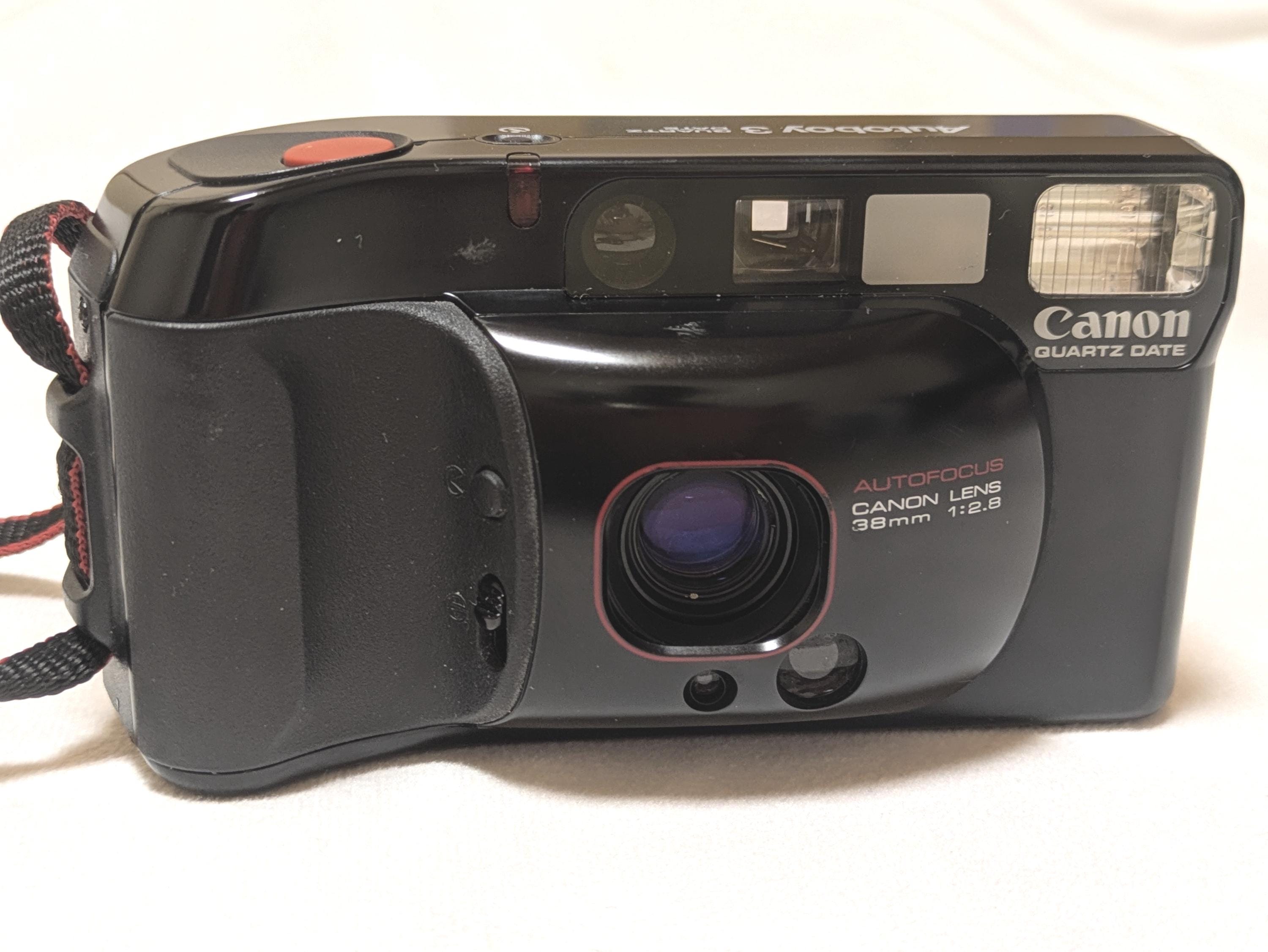 Canon Autoboy 3 Quartz Date 35mm Film Camera Point & Shot Full
