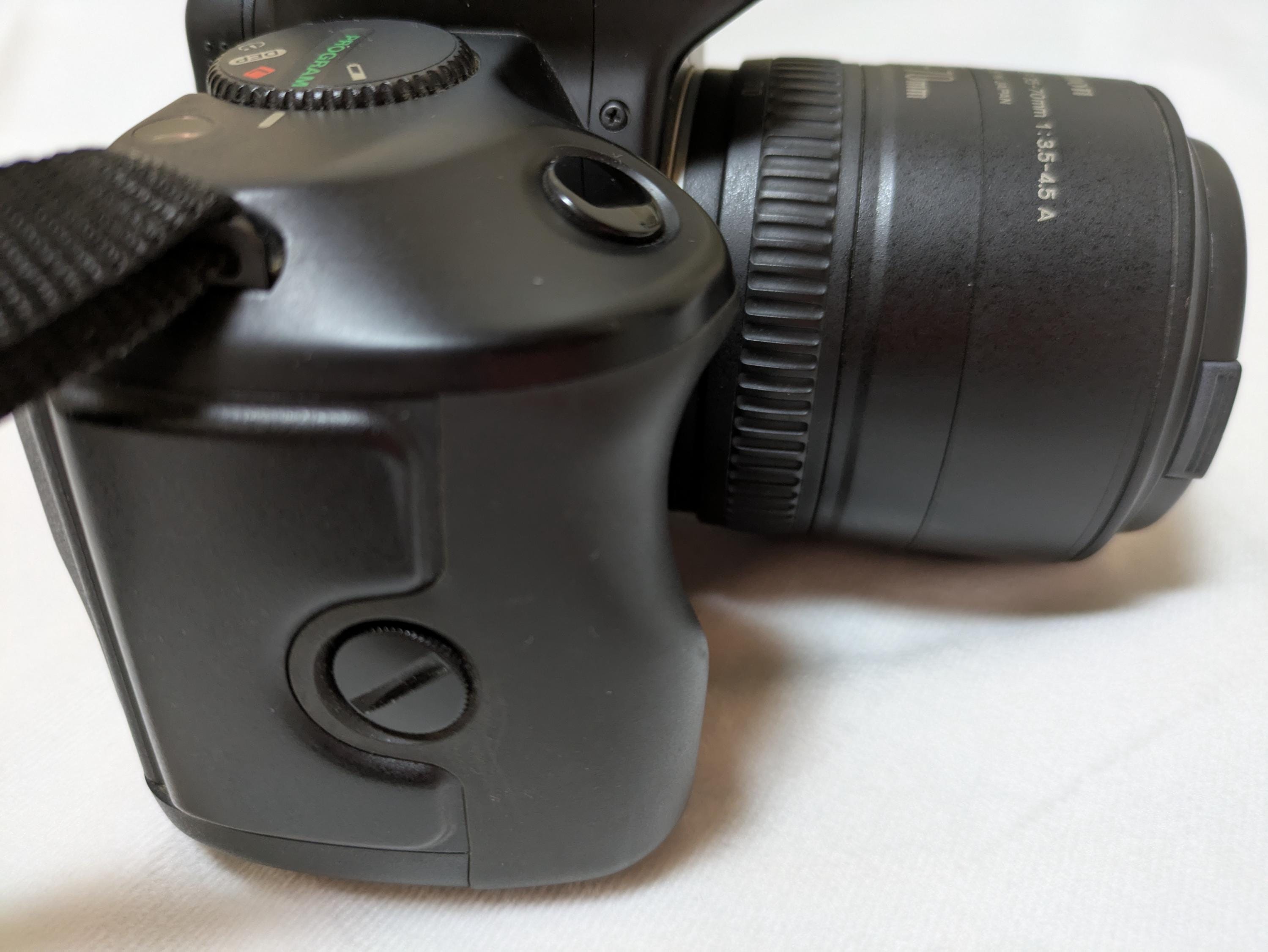 Canon EOS 750QD 35mm Film 一眼レフ カメラ with Canon EF 35-70mm F3