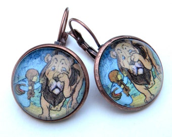 Wizard of Oz Earrings, Oz Earrings, Dorothy and Cowardly Lion, Oz Jewelry, Book Lover, Librarian, Teacher, Bibliophile