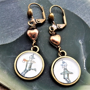 Tinman Earrings, Wizard of Oz Earrings, Tin man Jewelry, Oz Earrings, Oz Jewelry, Book Lover, Librarian, Teacher, Bibliophile
