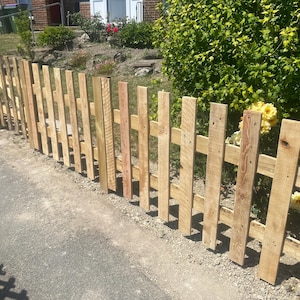 Wooden garden flat top picket fence 5ft by 3ft pack of 2