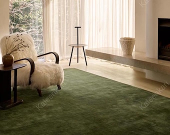 Alfombra de lana verde oliva tejida a mano: moderna alfombra lisa