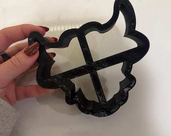 4.5X4 highland cow cookie cutter