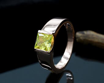 Square Peridot Ring for Men, Minimalist Silver August Birthstone