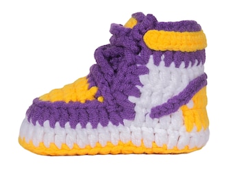 LA gehäkelte Babyschuhe Baby Turnschuhe | Baby Booties gehäkelt | Baby-Dusche-Geschenk | Neugeborene Schuhe | Windelbuchclub | Gehäkelte Baby Turnschuhe