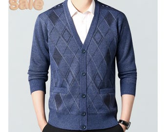 Men's Wool Blend Knit Cardigan: V-Neck Sweatercoat with Pockets