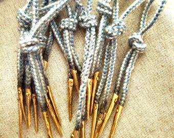Lace (wool) with brass aglets, XIV-XVIIth century, for historical reenactment costumes