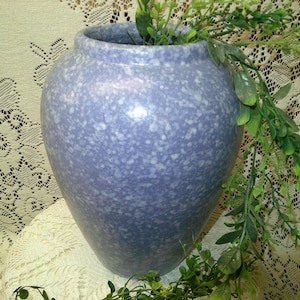 Vintage Blue Spongeware Robinson Ransbottom Pottery Ceramic Vase; MCM Art Deco
