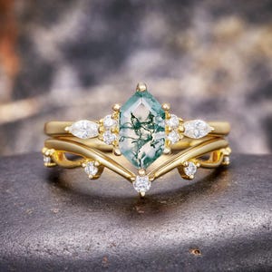 Hexagon Moss Agate Ring Set, 14k Yellow Gold Vintage Bridal Anniversary Ring Gift, Halo Cluster with Round & Marquise Moissanite