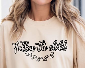Camiseta "Siga a Criança", Camiseta para Professora Montessori, Presente para Professora de Educação Infantil, Camiseta para Professora de Creche, Camiseta com Citação Montessori, Camiseta para Trabalhador Escolar