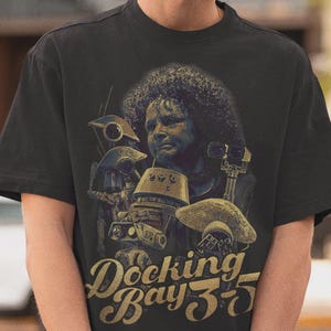 Peli Motto Docking Bay 3-5 Shirt-Hangar 3-5,Peli Motto Tshirt,Boba Fett Shirt,Droid Shirt,R5D4,Pit Droid Shirt,Tatooine Tee,Star Wars Hoodie