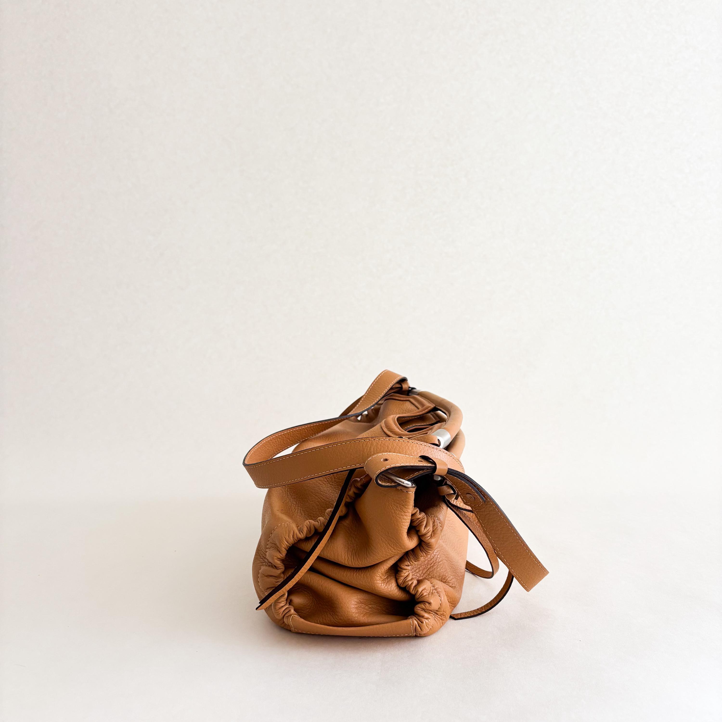 キャメルレザーショルダーバッグ - Etsy 日本