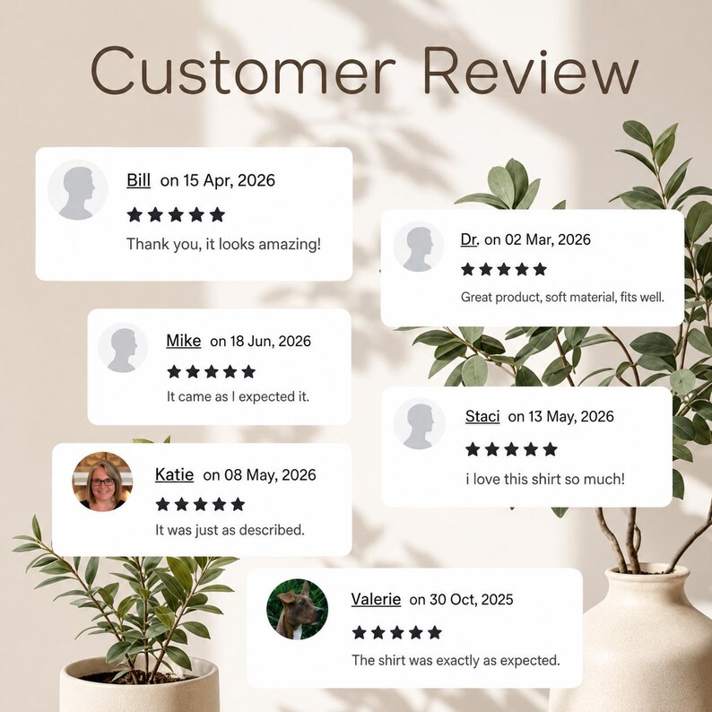 Peut inclure: Un affichage graphique intitul&eacute; Customer Review pr&eacute;sentant cinq bo&icirc;tes rectangulaires blanches contenant des noms d'utilisateurs, des dates, des &eacute;valuations cinq &eacute;toiles et des commentaires &eacute;crits tels que Thank you, it looks amazing et i love this shirt so much.
