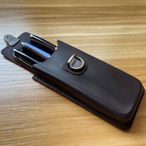 Estojo de couro personalizado para caneta, suporte para caneta-tinteiro para 3 canetas com compartimento, presente de aniversário, presente de aniversário, presente para professor