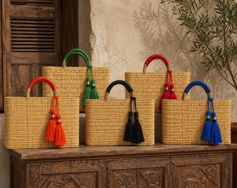 Bolso marroquí de paja hecho a mano, bolso de cesta de rafia tejida, bolso de playa bohemio, bolso de mano de hoja de palma con borlas, bolso de verano, regalo para mujer