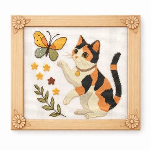 PDF de punto de cruz de gato, gatito calico y mariposa. Patrón contado.