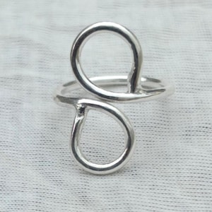 925 Sterling Silver Adjustable Loop Ring, Open Band Minimalist Ring, Unique Handmade Jewelry, Modern Statement Ring, Gift for Her,