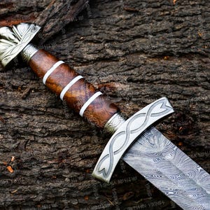 Damascus Sword, Viking Sword, Hand Forged Sword, Long Sword, Sword, Half-Tang Fantasy Sword, Larp Sword, Groomsmen Gift, Birthday Gift.