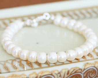 Real AAA Quality Pearl Bracelet