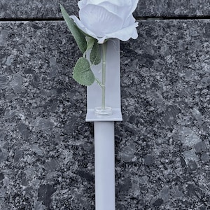 Columbarium Flower Vase -Top Gap