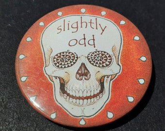 Say it with Skulls badges (red/brown)