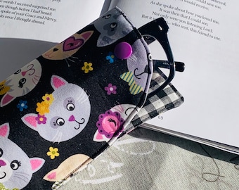 Cat lover gift, padded eyeglass case, soft pouch for eye glasses, sunglasses pouch, case with snap closure, eyewear pouch, cute kitty case